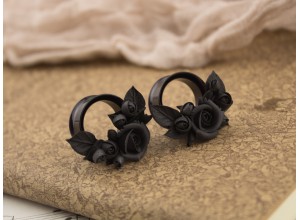 Tiny black rose ear tunnels 00g – 25mm