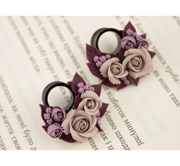 Beige dusty pink burgundy flowers ear tunnels Gauged ears bridal jewelry Wedding plugs for stretched ears