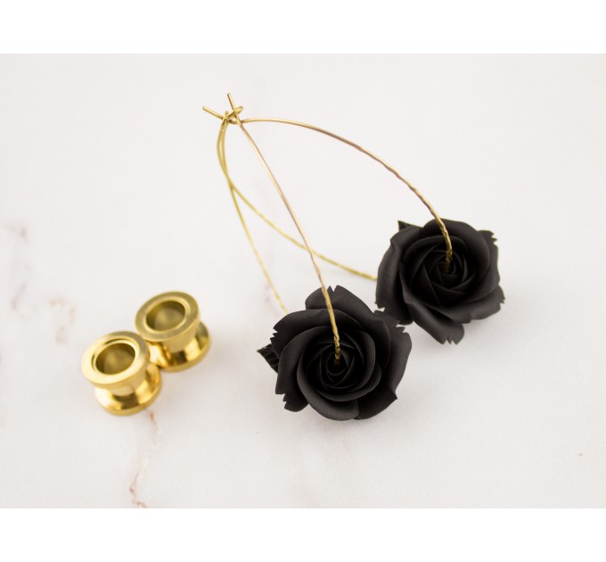 Black rose hoop earrings Golden screw back ear tunnels Brass hammered hangers Gothic jewelry for stretched ears