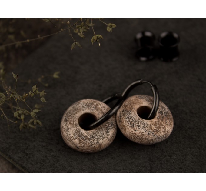 Ancient stone imitation hoop earrings Viking jewelry for guy Unisex brutal ear hangers Bone tunnels and plugs