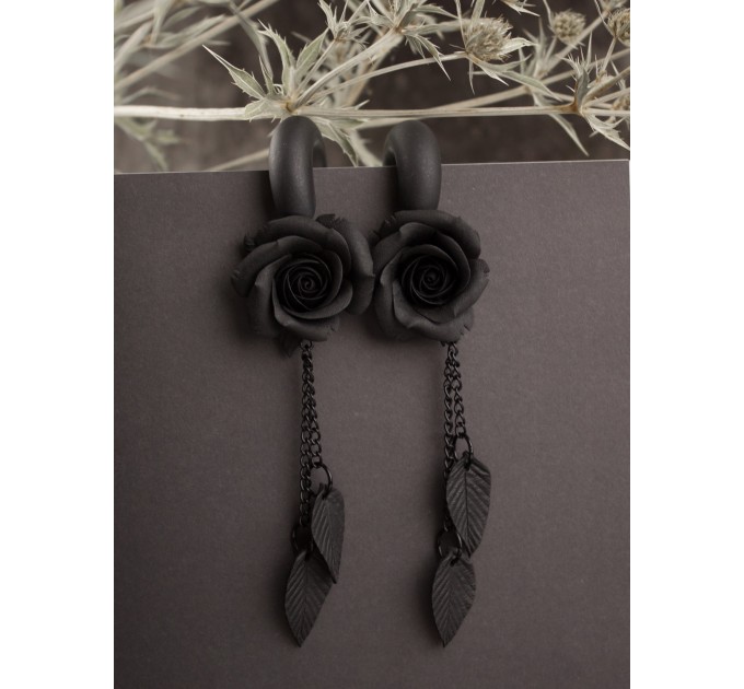 Gothic wedding dangle chain plug earrings for stretched ears Black rose and leaves Witch gift gauges Dark aesthetic